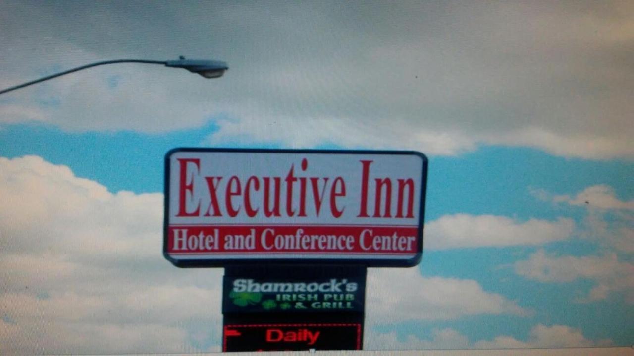 Executive Inn Hotel And Conference Center Lawton Exterior foto